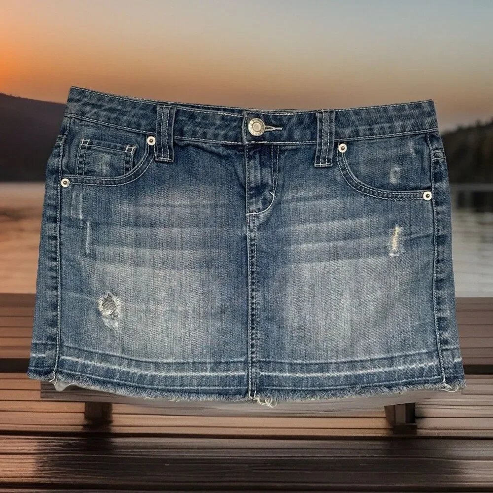 SO Denim Mini Skirt 9 (W31 Length 12.5) Blue Cotton Distressed Fray Hem Juniors